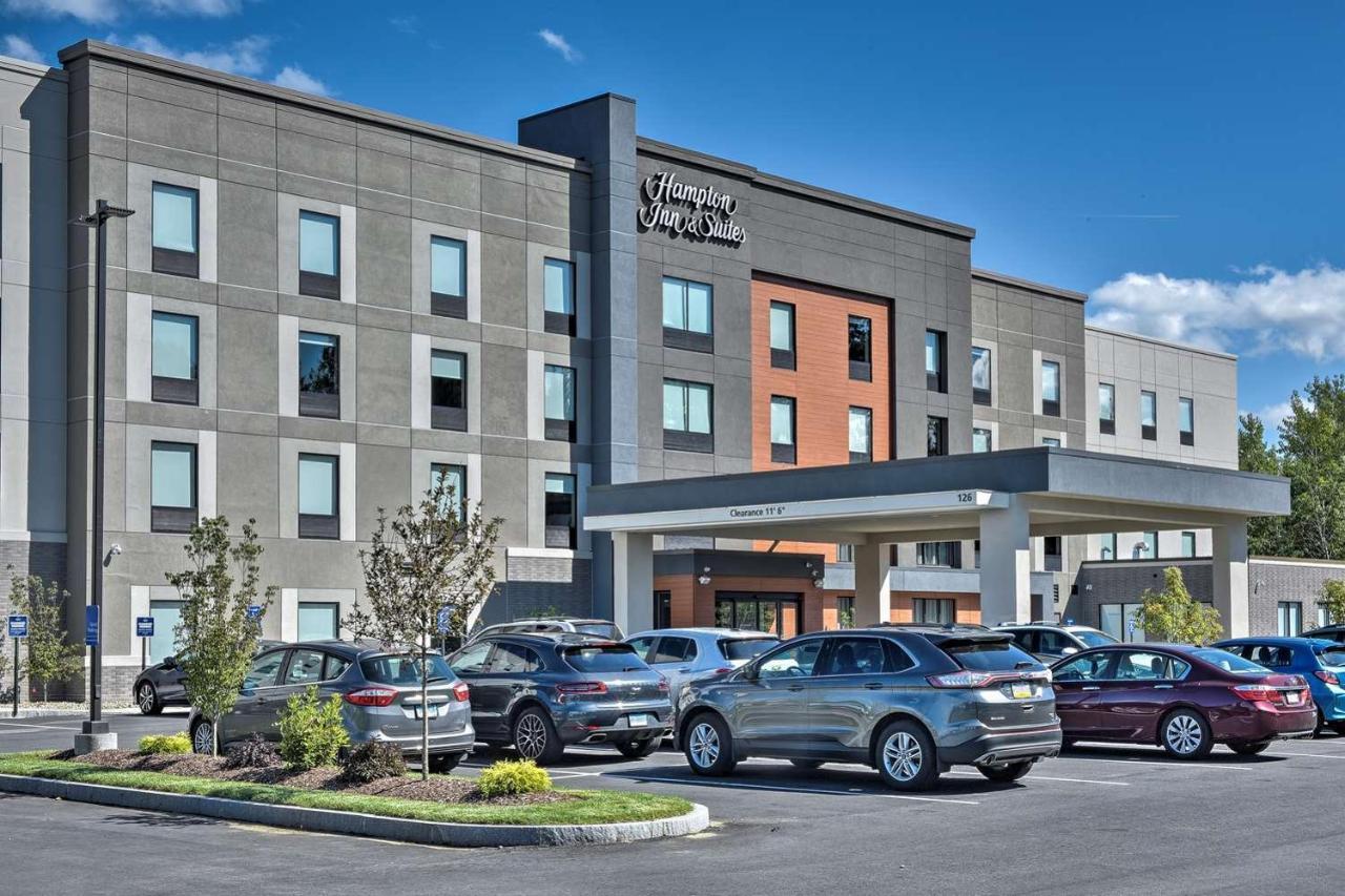 Hampton Inn & Suites Keene Exterior photo